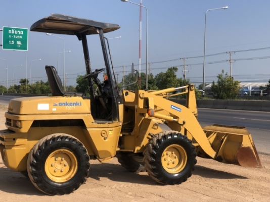 ขายรถตักล้อยาง KOMATSU WA30-5 (2,XXX ชั่วโมง) นำเข้าเองจากญี่ปุ่น สภาพสวยพร้อมใช้ มีVDOการทำงานครับ