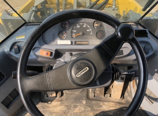 ขายรถตักล้อยาง KOMATSU WA100-5 นำเข้าเองจากญี่ปุ่น สภาพสวยพร้อมใช้ มีVDOการทำงานครับ