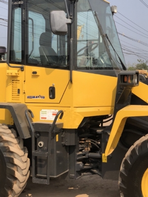 ขายรถตักล้อยาง KOMATSU WA100-5 นำเข้าเองจากญี่ปุ่น สภาพสวยพร้อมใช้ มีVDOการทำงานครับ