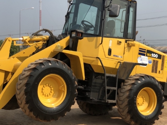 ขายรถตักล้อยาง KOMATSU WA100-5 นำเข้าเองจากญี่ปุ่น สภาพสวยพร้อมใช้ มีVDOการทำงานครับ