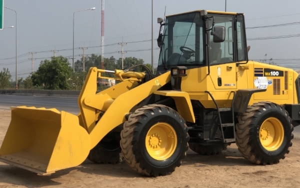 ขายรถตักล้อยาง KOMATSU WA100-5 นำเข้าเองจากญี่ปุ่น สภาพสวยพร้อมใช้ มีVDOการทำงานครับ