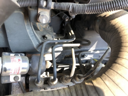 ขายรถตักล้อยาง KOMATSU WA100-5 นำเข้าเองจากญี่ปุ่น สภาพสวยพร้อมใช้ มีVDOการทำงานครับ