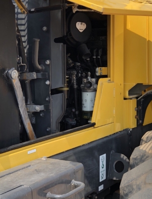 ขายรถตักล้อยาง KOMATSU WA100-6 ปี 2013 (3,XXX ชั่วโมง) นำเข้าเองจากญี่ปุ่น สภาพสวยพร้อมใช้ มีVDOการทำงานครับ