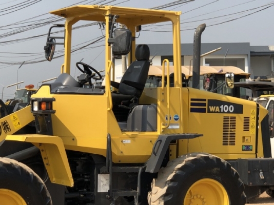 ขายรถตักล้อยาง KOMATSU WA100-6 ปี 2013 (3,XXX ชั่วโมง) นำเข้าเองจากญี่ปุ่น สภาพสวยพร้อมใช้ มีVDOการทำงานครับ