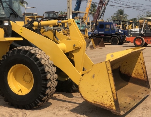 ขายรถตักล้อยาง KOMATSU WA150-6 ปี 2013 นำเข้าเองจากญี่ปุ่น สภาพสวยพร้อมใช้ มีVDOการทำงานครับ