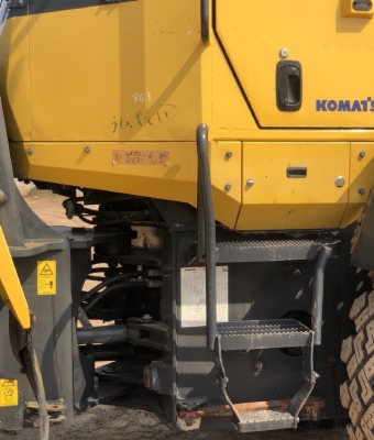 ขายรถตักล้อยาง KOMATSU WA150-6 ปี 2013 นำเข้าเองจากญี่ปุ่น สภาพสวยพร้อมใช้ มีVDOการทำงานครับ