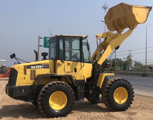 ขายรถตักล้อยาง KOMATSU WA150-6 ปี 2013 นำเข้าเองจากญี่ปุ่น สภาพสวยพร้อมใช้ มีVDOการทำงานครับ