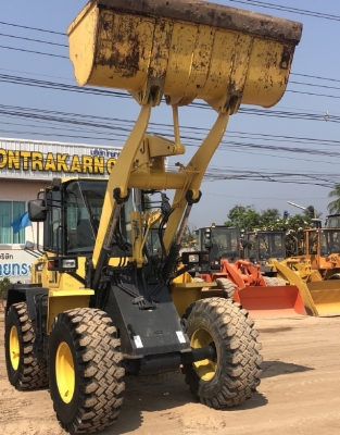 ขายรถตักล้อยาง KOMATSU WA150-6 ปี 2013 นำเข้าเองจากญี่ปุ่น สภาพสวยพร้อมใช้ มีVDOการทำงานครับ