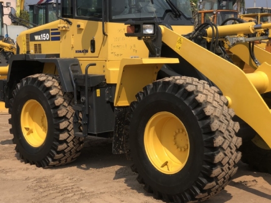 ขายรถตักล้อยาง KOMATSU WA150-6 ปี 2013 นำเข้าเองจากญี่ปุ่น สภาพสวยพร้อมใช้ มีVDOการทำงานครับ