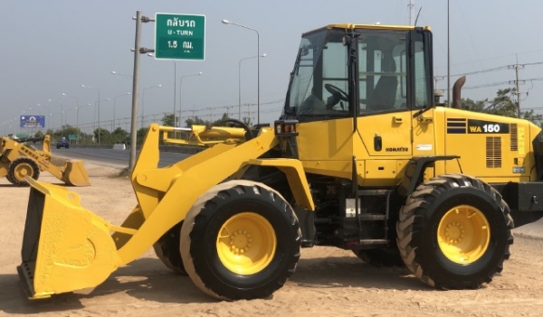 ขายรถตักล้อยาง KOMATSU WA150-6 ปี 2014 นำเข้าเองจากญี่ปุ่น สภาพสวยพร้อมใช้ มีVDOการทำงานครับ