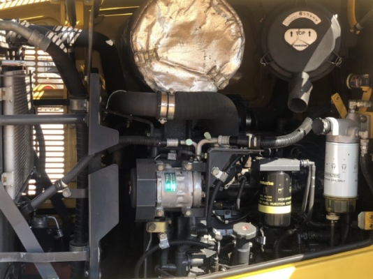 ขายรถตักล้อยาง KOMATSU WA200-6 ปี 2012 แขนยาวพิเศษ รถนอกนำเข้าจากญี่ปุ่น สภาพสวยพร้อมใช้ มีVDOการทำงานครับ