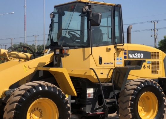 ขายรถตักล้อยาง KOMATSU WA200-6 ปี 2012 แขนยาวพิเศษ รถนอกนำเข้าจากญี่ปุ่น สภาพสวยพร้อมใช้ มีVDOการทำงานครับ