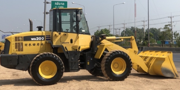 ขายรถตักล้อยาง KOMATSU WA200-6 ปี 2012 แขนยาวพิเศษ รถนอกนำเข้าจากญี่ปุ่น สภาพสวยพร้อมใช้ มีVDOการทำงานครับ