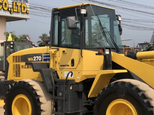 ขายรถตักล้อยาง KOMATSU WA270-5 นำเข้าเองจากญี่ปุ่น สภาพสวยพร้อมใช้งาน มีVDOการทำงานครับ