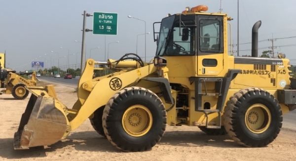 ขายรถตักล้อยาง KOMATSU WA300-3E นำเข้าเองจากญี่ปุ่น สภาพสวยพร้อมใช้งาน มีVDOการทำงานครับ
