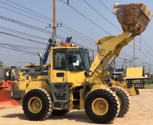 ขายรถตักล้อยาง KOMATSU WA300-3E นำเข้าเองจากญี่ปุ่น สภาพสวยพร้อมใช้งาน มีVDOการทำงานครับ