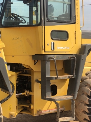 ขายรถตักล้อยาง KOMATSU WA300-3E นำเข้าเองจากญี่ปุ่น สภาพสวยพร้อมใช้งาน มีVDOการทำงานครับ