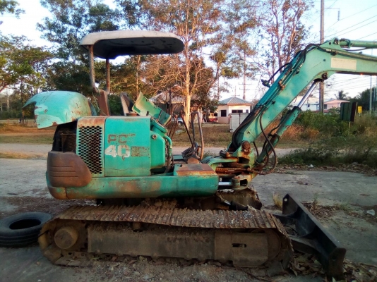 KOMATSU PC40-7 มีระบบหัวกระแทก สภาพพร้อมใช้งาน