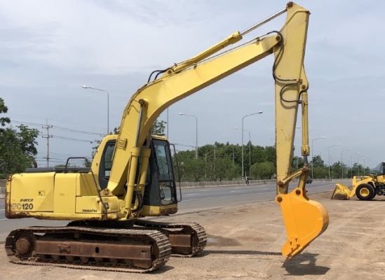 ขายรถขุด KOMATSU PC120-6 อาร์มพิเศษ นำเข้าเองจากญี่ปุ่น สภาพสวยพร้อมใช้ มีVDOการทำงานครับ