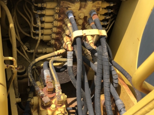 ขายรถขุด KOMATSU PC120-6 อาร์มพิเศษ นำเข้าเองจากญี่ปุ่น สภาพสวยพร้อมใช้ มีVDOการทำงานครับ