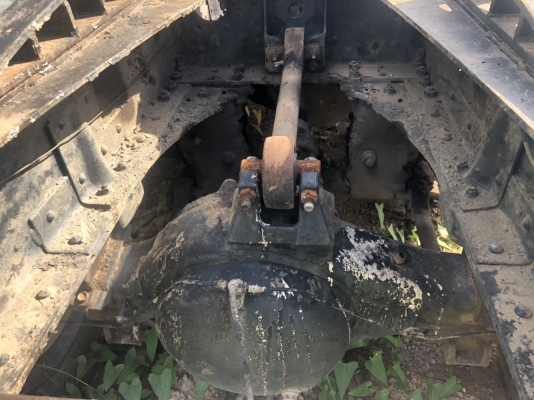 ขายซาก10ล้อหัวลาก240แรงนางฟ้าแท้    เครื่องพัง ไม่ครบ