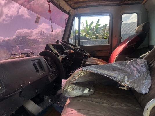 ขายซาก10ล้อหัวลาก240แรงนางฟ้าแท้    เครื่องพัง ไม่ครบ