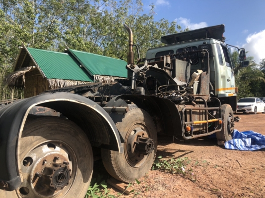 ขายซาก10ล้อหัวลาก240แรงนางฟ้าแท้    เครื่องพัง ไม่ครบ