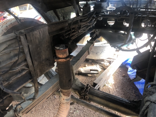 ขายซาก10ล้อหัวลาก240แรงนางฟ้าแท้    เครื่องพัง ไม่ครบ