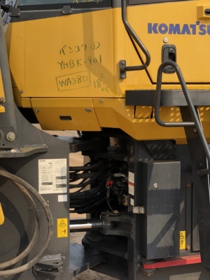 ขายรถตักล้อยาง KOMATSU WA380-6 ปี 2012 รถนอกนำเข้าเองจากญี่ปุ่น สภาพสวยพร้อมใช้ มีVDOการทำงานครับ