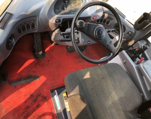 ขายรถตักล้อยาง KOMATSU WA380-6 ปี 2012 รถนอกนำเข้าเองจากญี่ปุ่น สภาพสวยพร้อมใช้ มีVDOการทำงานครับ