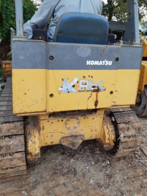แทรคเตอร์ KOMATSU D20A-7E เอกสารอินวอย พร้อมใช้งาน