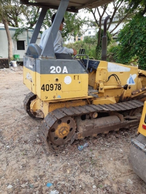 แทรคเตอร์ KOMATSU D20A-7E เอกสารอินวอย พร้อมใช้งาน