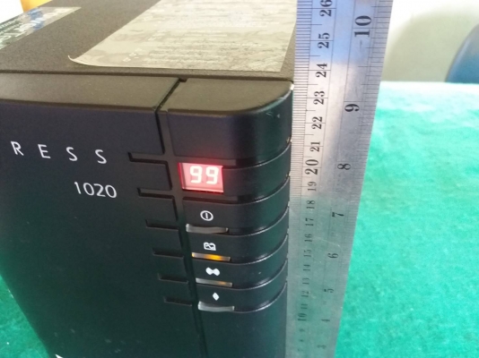 เครื่องสำรองไฟ ยี่ห้อ Best Power made in USA ขนาด 1020VA 700W ใช้แบตเตอรี่ขนาด 7-9A จำนวน 3 ลูก มีสายไฟเข้าให้ 1 เส้น และสายไฟออกให้ 1 เส้นค่ะ