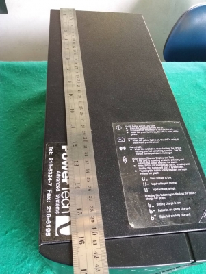 เครื่องสำรองไฟ ยี่ห้อ Best Power made in USA ขนาด 1020VA 700W ใช้แบตเตอรี่ขนาด 7-9A จำนวน 3 ลูก มีสายไฟเข้าให้ 1 เส้น และสายไฟออกให้ 1 เส้นค่ะ