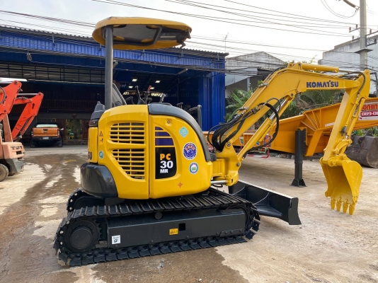 ขายด่วน!! Komatsu PC30MR-3 ไมล์ 6,000 สภาพสวยสวยค่ะ