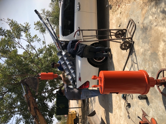 สว่านเจาะดิน