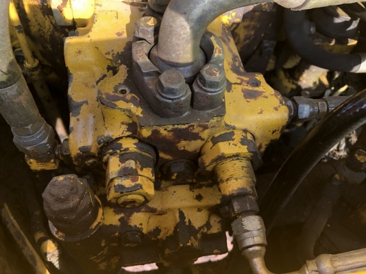 ขาย โคมัสสุ 60-7 รุ่น 7 สภาพพร้อมใช้งาน ขาย โคมัสสุ 60-7 รุ่น 7 สภาพพร้อมใช้งาน