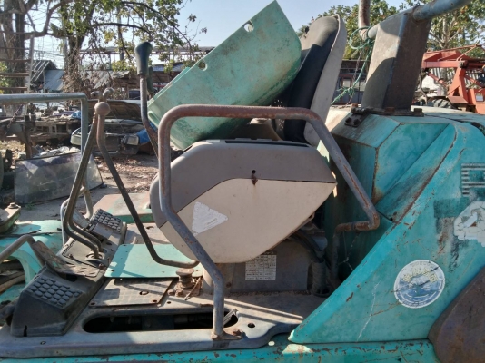 ขาย KOMATSU PC40-7 มีระบบหัวกระแทก พร้อมใช้งาน