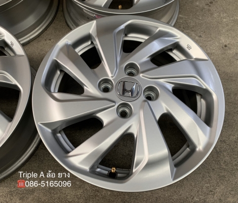 ล้อแม็กป้ายแดง 4รู100 Honda Mobilio ขอบ 15 สวยกริ๊บ เนียนๆ ล้อแม็กป้ายแดง 4รู100 Honda Mobilio ขอบ 15 สวยกริ๊บ เนียนๆ