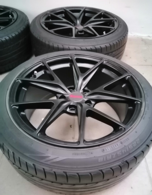 ล้อลาย Niche ขอบ18 พร้อมยาง Dunlop 225 45 18 ปี19 ราคาไม่แพง