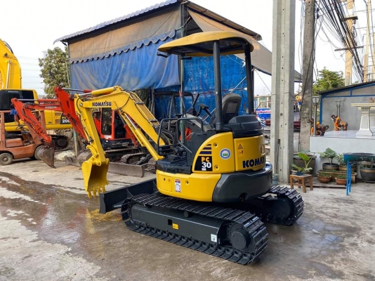 Komatsu PC30MR-3รุนใหม่ล่าสุด ใช้งาน 6000ช.ม อกสารอินวอยซ์