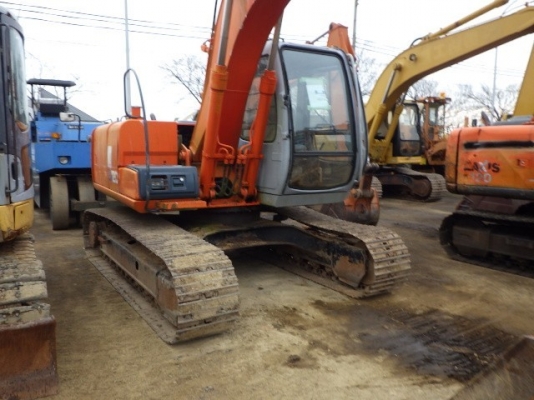 มาใหม่จ้า..HITACHI EX120-5. เก่านอกแท้  เดิมๆๆ  สภาพสวย  เครื่องปั๊มแห้ง...ใช้งานมาน้อย...โทร 089-3818694 จ๊อย