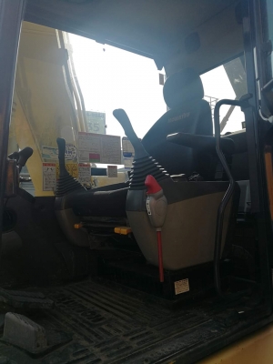 มาใหม่จ้า..KOMATSU PC120-8. เก่านอกแท้  สภาพสวย แทรค80  ใช้งานมาน้อย โทร 089-3818694จ๊อย