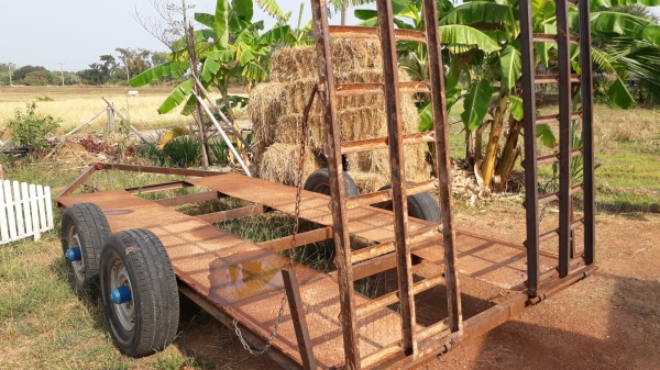 ขายตามสภาพ เทเลอร์รถเกี่ยว เหล็ก 3 นิ้ว