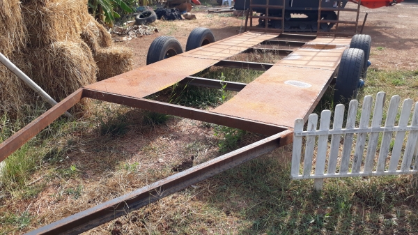 ขายตามสภาพ เทเลอร์รถเกี่ยว เหล็ก 3 นิ้ว