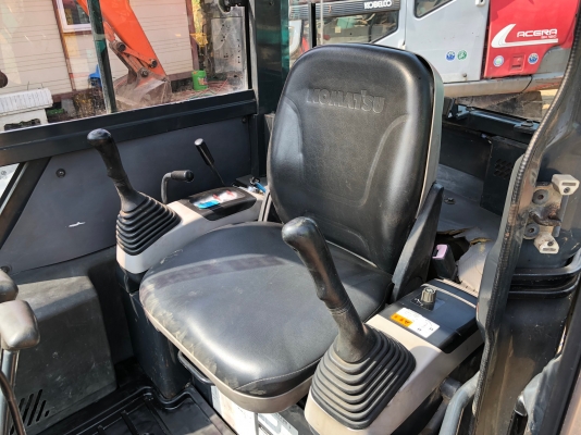 ขายรถขุดนำเข้า โคมัสสุ Komatsu PC27MR-2 ตู้เก๋งยกหัวเก๋งได้ เรานำเข้าเองจากญี่ปุ่น รถสวยพร้อมใช้งาน โทร 081-8581834