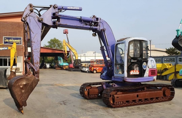 ขายด่วนราคา550,001บาท(ห้าแสนห้าหมื่นบาท)รถแบคโฮKOMATSUPC128US=รุ่น6โคมัสซูรุ่นยอดนิยมเครื่องโคมัสซู4D95โบเครื่องดีปั่มแรงไฟฟ้าครบรถนอกเพิ่งนำเข้ามาใหม่ยังไม่เคยใช้งานในเมืองไทยเลย