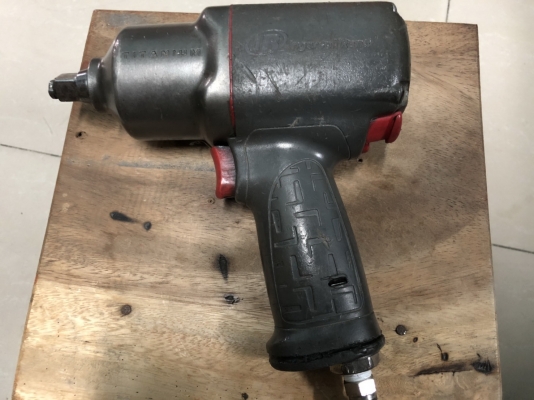 บล็อกลม ingersoll rand 1/2 นิ้ว (4 หุน)