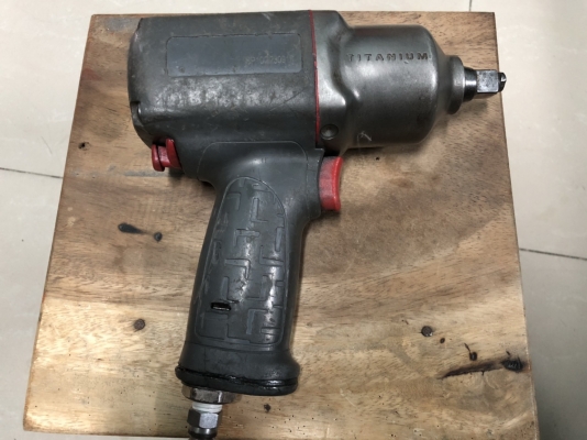 บล็อกลม ingersoll rand 1/2 นิ้ว (4 หุน)