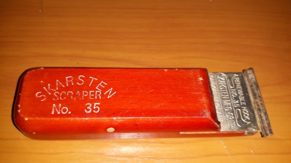 ขายอุปกรณ์ขูดด้ามไม้MADE IN ENGLAND.